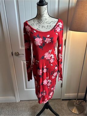 Old Navy Red Floral Long-Sleeve Scoop Neck Dress